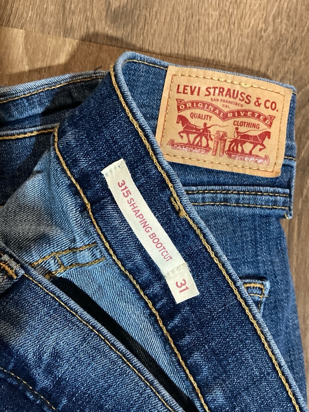 Levi's 315 Shaping Bootcut Men's Jeans - Blue